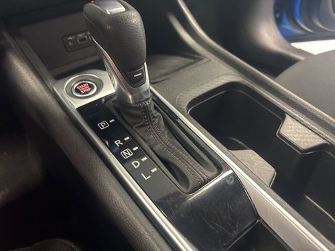 Used 2023 Nissan Sentra SV image 17