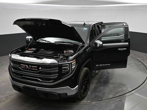 New 2026 GMC Sierra 1500 SLT w/ SLT Premium Package image 40