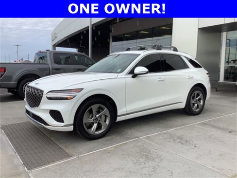 Used 2026 Genesis GV70 2.5T Advanced image 2