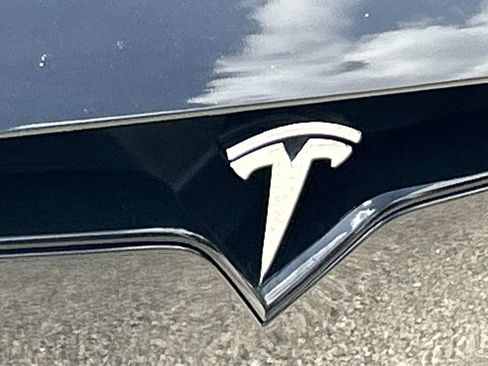Used 2024 Tesla Model X AWD/4WD image 10