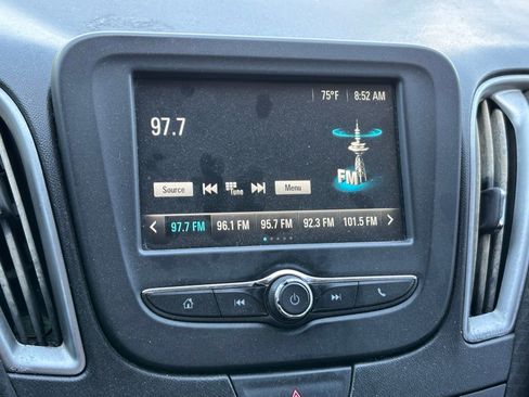 Used 2017 Chevrolet Malibu LS image 7