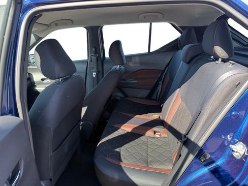 Used 2019 Nissan Kicks SR FWD image 16