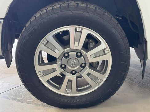 Used 2017 Toyota Tundra 1794 Edition AWD/4WD image 30