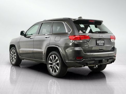 Used 2017 Jeep Grand Cherokee Overland AWD/4WD image 3