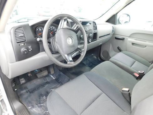 Used 2012 Chevrolet Silverado 1500 W/T RWD image 16