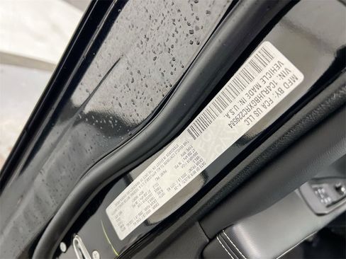 Used 2024 Jeep Grand Cherokee Limited image 28