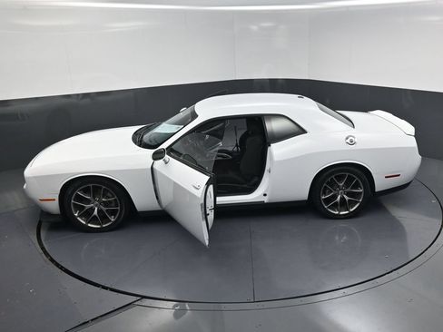 Used 2022 Dodge Challenger GT RWD image 24