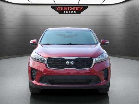 Used 2019 Kia Sorento AWD V6 image 2