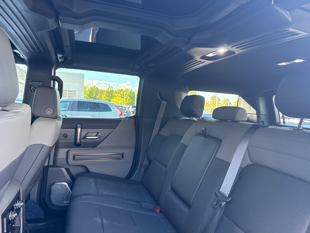 Used 2024 GMC Hummer EV 2X w/ LPO, Illumination Package AWD/4WD image 10