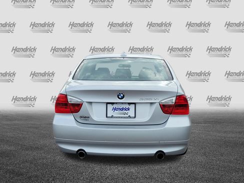 Used 2008 BMW 335xi Sedan AWD/4WD image 6