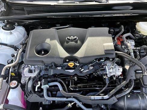Used 2026 Toyota Camry SE FWD image 32