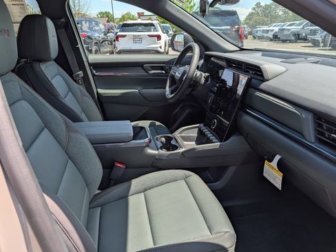 New 2026 GMC Terrain AT4 w/ Convenience Package III AWD/4WD image 23