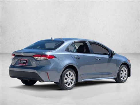 Used 2026 Toyota Corolla LE image 2