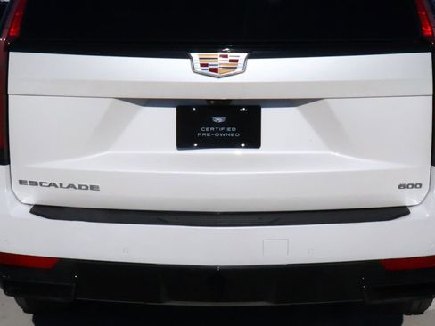 Used 2021 Cadillac Escalade Sport w/ Driver Assist Tech Package image 10