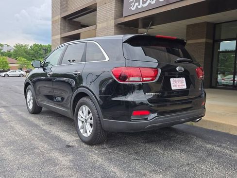 Used 2019 Kia Sorento FWD V6 image 8