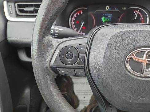 Used 2023 Toyota RAV4 XLE image 18