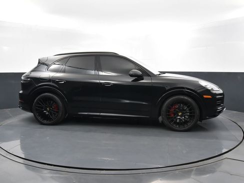 Used 2023 Porsche Cayenne GTS image 42