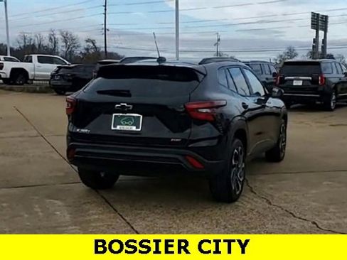 Certified 2025 Chevrolet Trax RS w/ Sunroof Package image 8