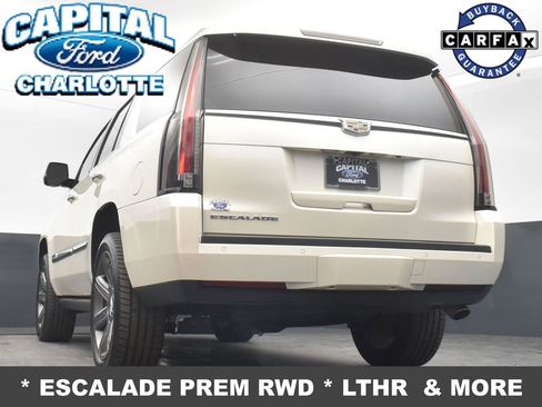 Used 2015 Cadillac Escalade Premium image 24