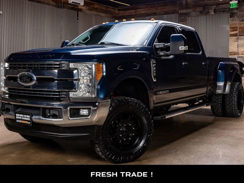 Used 2017 Ford F350 Lariat w/ Lariat Value Package image 5
