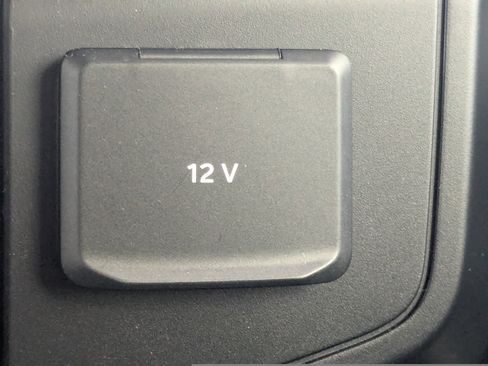 Used 2023 Ford Expedition Platinum image 39