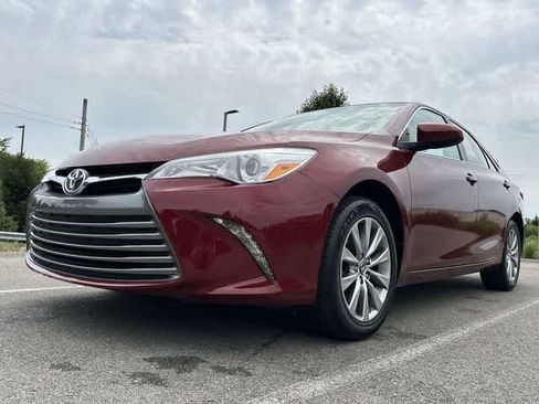 Used 2017 Toyota Camry XLE FWD image 27