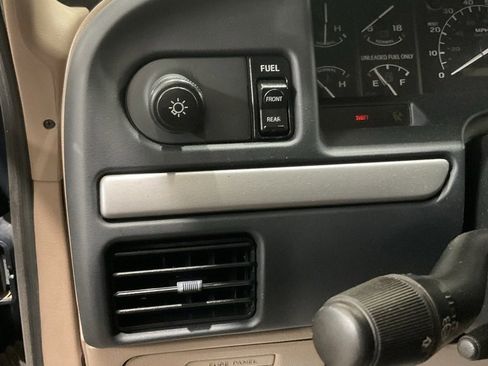 Used 1995 Ford F150 XL image 10