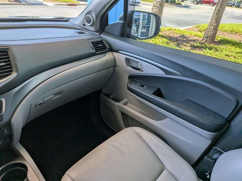 Used 2019 Honda Ridgeline RTL image 20