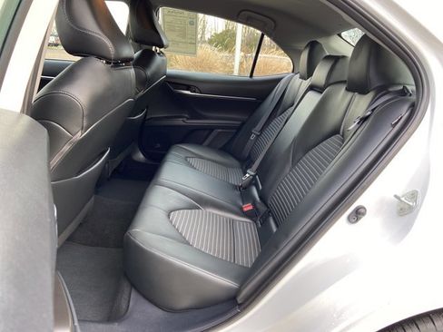 Used 2024 Toyota Camry SE image 15