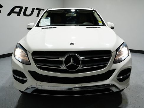 Used 2017 Mercedes-Benz GLE 350 4MATIC image 2