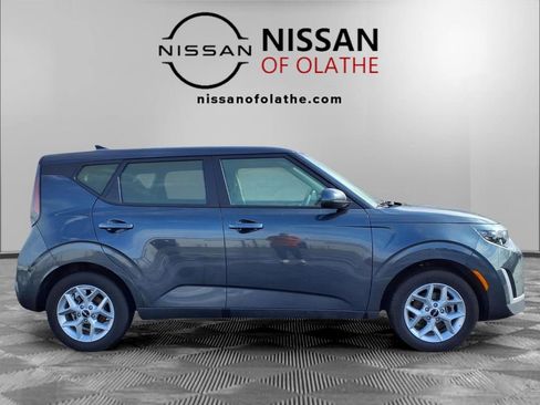 Used 2025 Kia Soul LX w/ LX Technology Package image 27