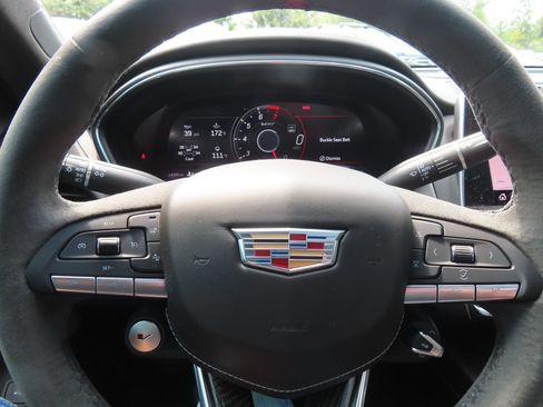 Used 2023 Cadillac CT5 V Blackwing w/ Carbon Fiber Package 2 RWD image 22