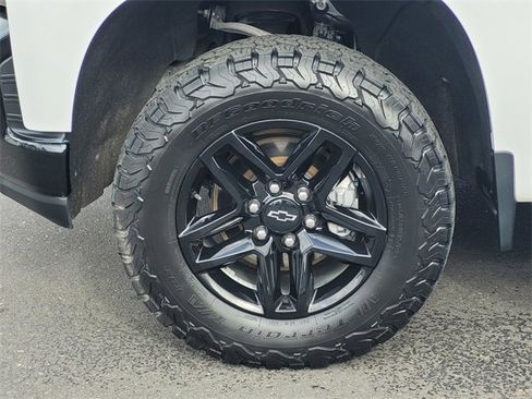 Used 2020 Chevrolet Silverado 1500 LT Trail Boss w/ Convenience Package image 10