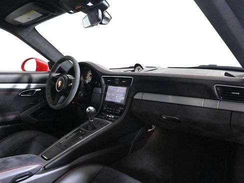 Certified 2018 Porsche 911 GT3 RWD image 17