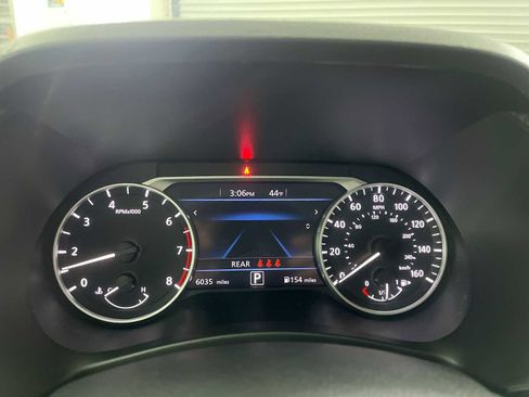 Used 2024 Nissan Sentra SV image 10