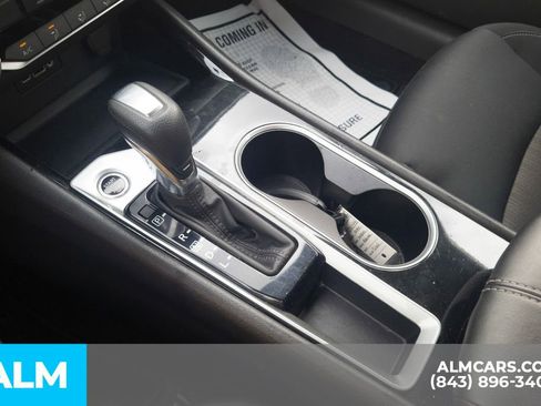 Used 2024 Nissan Altima 2.5 SV image 27