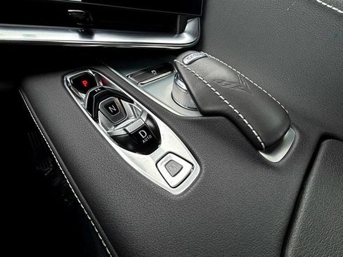 Used 2022 Chevrolet Corvette Stingray Coupe w/ 1LT image 23