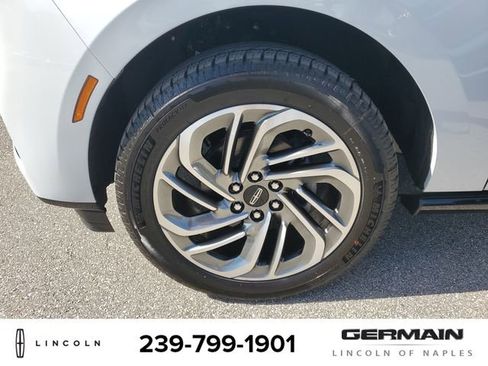 New 2025 Lincoln Navigator L Reserve image 12