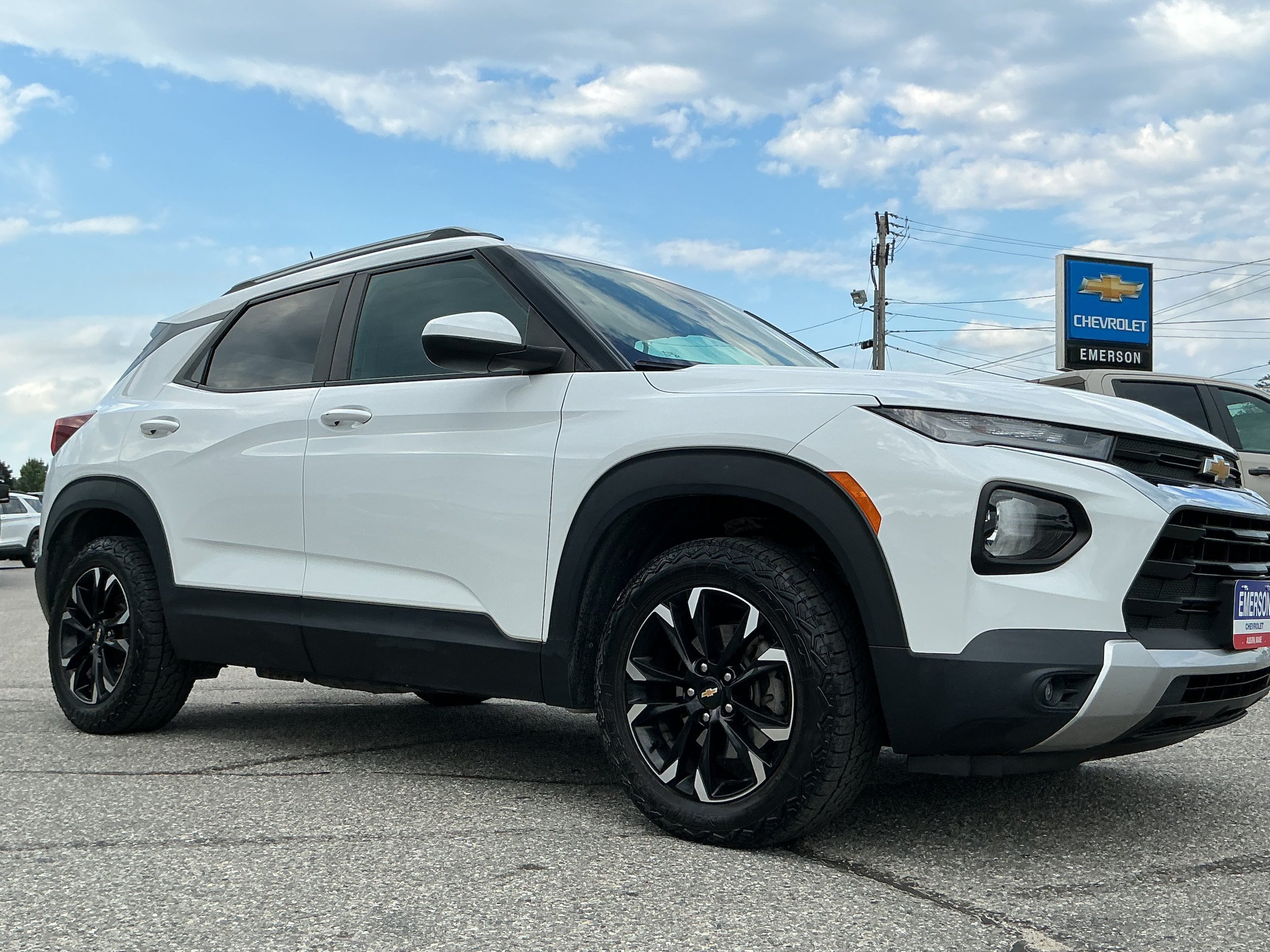 Certified 2023 Chevrolet TrailBlazer LT AWD/4WD image 2
