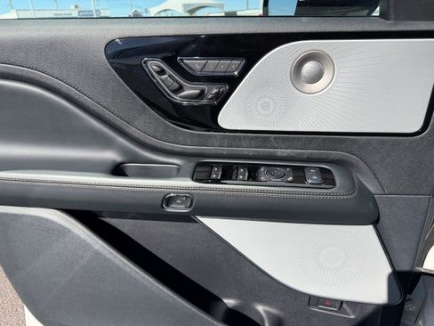 New 2026 Lincoln Aviator Reserve AWD/4WD image 39