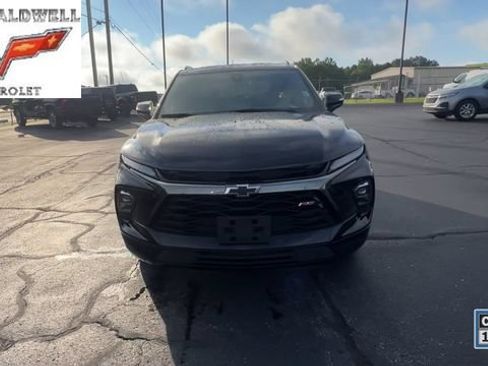 Used 2025 Chevrolet Blazer RS FWD image 3