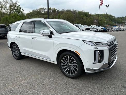 Used 2023 Hyundai Palisade Calligraphy w/ Cargo Package AWD/4WD image 5