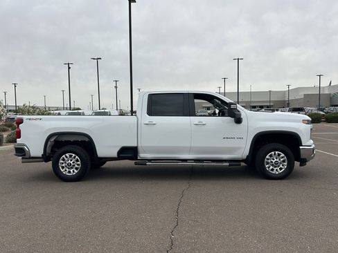 Certified 2025 Chevrolet Silverado 2500 LT w/ Safety Package AWD/4WD image 6