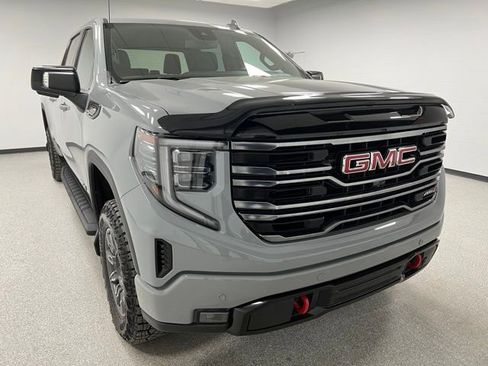 Used 2025 GMC Sierra 1500 AT4 AWD/4WD image 2