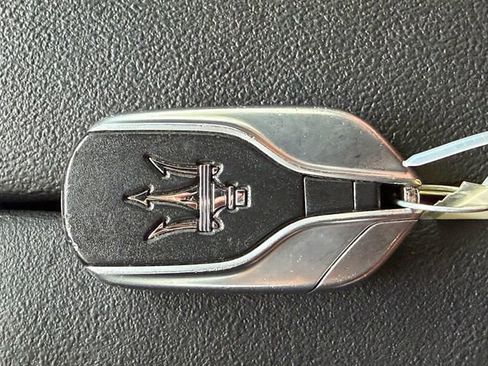 Used 2019 Maserati Ghibli S RWD image 30