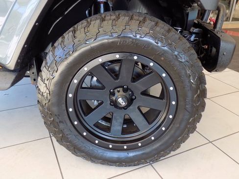 Certified 2024 Jeep Gladiator Rubicon image 10