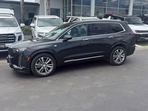 Used 2020 Cadillac XT6 Premium Luxury AWD/4WD image 4