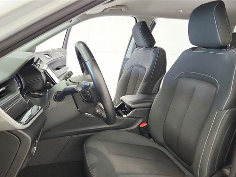 Used 2022 Jeep Grand Cherokee L Laredo w/ Luxury Tech Group I AWD/4WD image 20