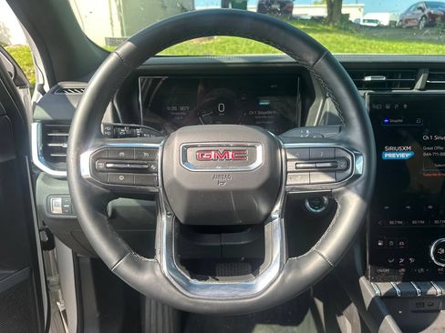 Used 2025 GMC Terrain Elevation AWD/4WD image 40