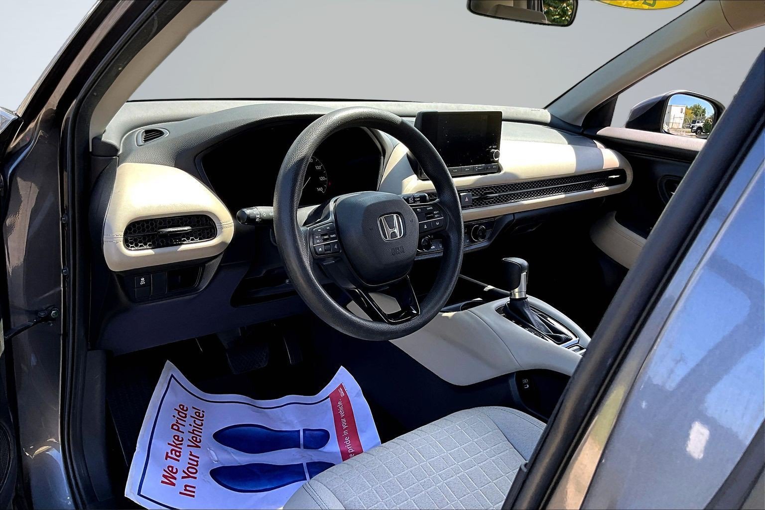 Used 2024 Honda HR-V LX image 14